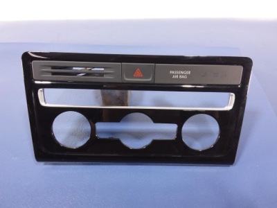 Vw golf vii sportsvan рамка панель кондиционера фото №1