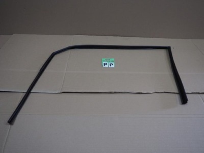 Прокладка стекло дверь правая передняя kia carens iv фото №1