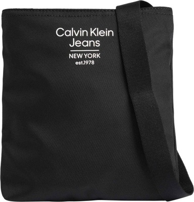 CALVIN KLEIN TORBA LISTONOSZKA ESSENTIALS CZARNA