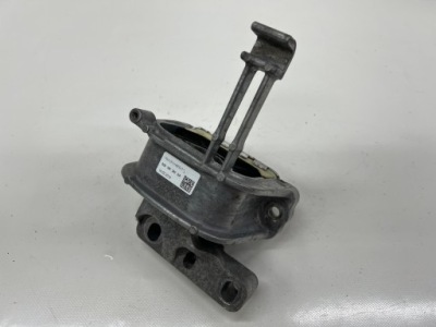 Vw golf vii кронштейн подушка двигателя 5q0199262da фото №1