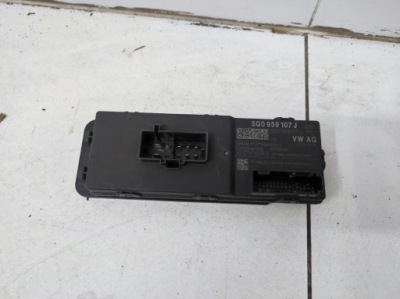 Блок керування кришки багажника vw passat b8 фото №1