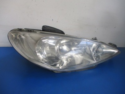 Peugeot 206 рестайлинг  лампа фара правый перед valeo 9628666780 фото №1