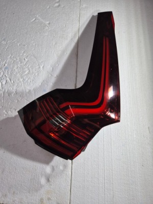 Volvo v90 ii lift 20r kombi. лампа левая задняя фото №1