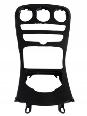 Mercedes c klasa w205 панель консоль середина рамка фото №1