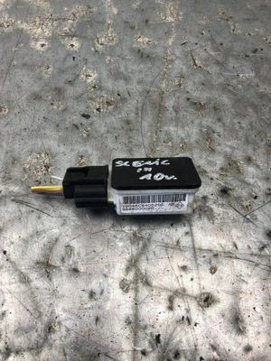 Датчик удару renault scenic iii 988800002r фото №1