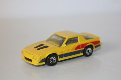 MATCHBOX CHEVROLET CAMARO IROC Z 28 1985r 1/63