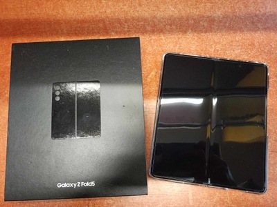 Smartfon Samsung Galaxy Z Fold5 12 GB / 512 GB czarny