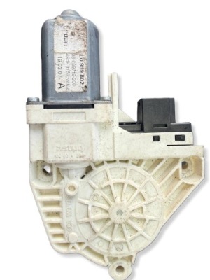 Моторчик стекло правый перед 4l0959802b audi q7 4l фото №1