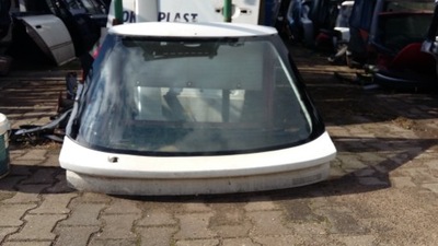 Кришка багажника задня mazda 323f rok 1989-1994 фото №1