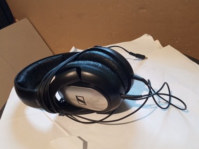 SENNHEISER HD202