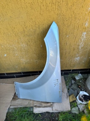 Mercedes c klasa 204 крила лівий оригінальний фото №1