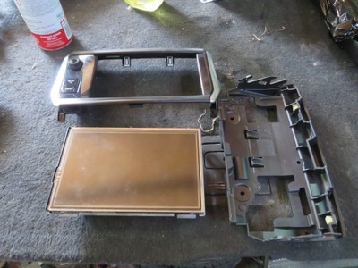 Дисплей радио peugeot 208 9806729580 фото №1