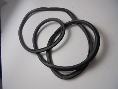 Прокладка двері правий перед opel mokka 2012- фото №1