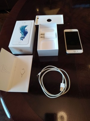 Smartfon Apple iPhone 6S 2/32 GB srebrny