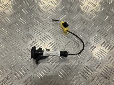 Патрон капот правий bmw x1 f48 2.0i фото №1