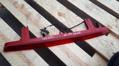 A4 b9 8w третій світло стоп 4m0945097 kombi фото №1