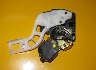 Замок дверь правый задняя kia sportage ii 2 04-10r. 5 pinów 814201f010 фото №1