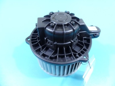 Повітродувка обдув вентилятор hyundai i30 iii 2016- фото №1