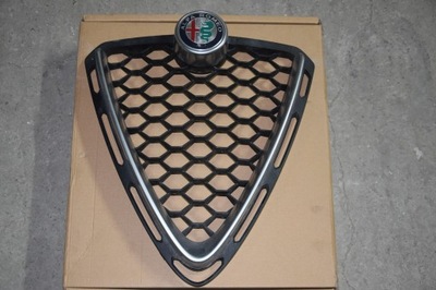 Alfa romeo stelvio 16-20 решётка радиатора решётка радиатора 156108638 серебристая фото №1