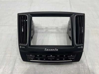 Maserati levante панель кондиционера рамка решётки обдув фото №1