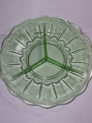 Kabaret szkło zielone prasowane 25 cm