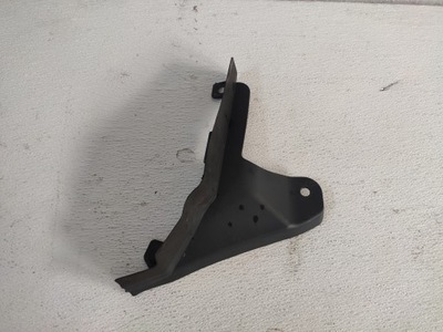 Mercedes w246 захист шарнір капот права фото №1