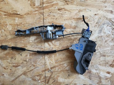 Citroen ds3 замок двері права сторона фото №1