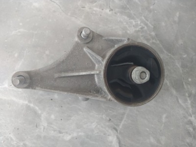 Кронштейн подушка двигателя opel meriva b 24459803 фото №1