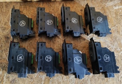 Переключатель стекло volvo s60 s80 v70 xc70 30737519 фото №1