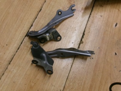 Mazda rx8 петлі капот комплект фото №1