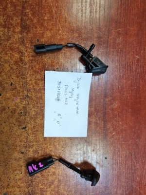 2011 ford focus насадка распылителя bm5117666a фото №1