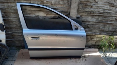 Двері правий перед volvo v70 фото №1