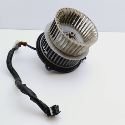 Повітродувка обдув вентилятор toyota yaris 1940001290 nr255 фото №1