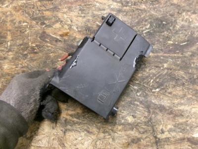 Opel zafira c клема плюсова акумулятор фото №1