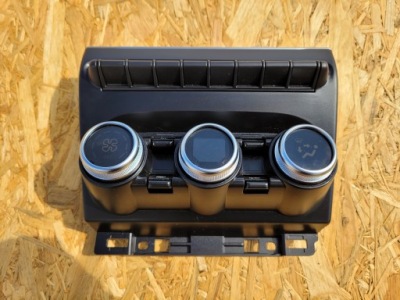 Панель кондиціонера renault clio v ідеальний стан 283e85899r фото №1