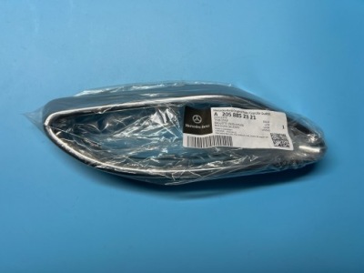 Nowa оригинальная правая молдинг хром наконечник выхлоп mercedes a2058852321 r фото №1