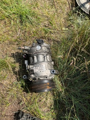 Volvo s60 ii v60 i 2.0 d компрессор кондиционера 31332528 фото №1