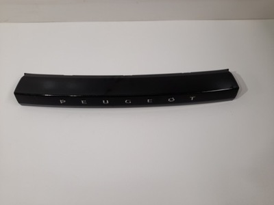 Peugeot 2008 ii накладка задній кришки px33 фото №1