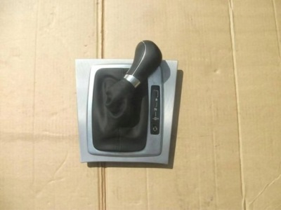 Mercedes e w207 207 рамка на передачі автоматична коробка передач фото №1