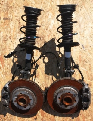 Поворотний кулак амортизатор лівий smart 453 twingo iii фото №1