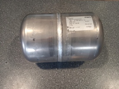 Бак airmatic уровень ml w166 a1663200115 фото №1