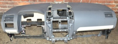 Панель приладів приладова консоль панель приладів opel zafira b eu фото №1