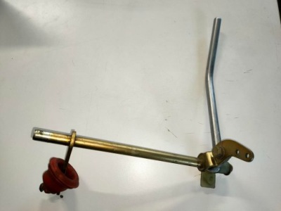 Тягa газу mercedes 107 фото №1