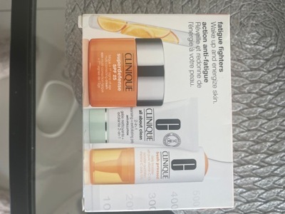 Clinique Wake up Energize Skin Superdefense Set