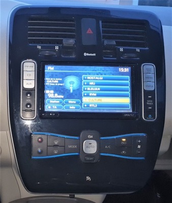 Nissan leaf 1 i ze0 zeo радио навигация gps запчасти панель рамка переключатель фото №1