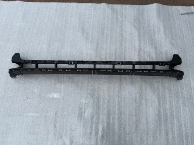 Audi a8 d5 решётка средняя бампера перед idealna 4n0807697f фото №1