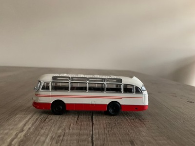 Laz-695E Autobusy PRL 1:72