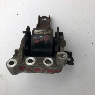 Jeep compass кронштейн подушка двигателя 2.0 ben. 2011- фото №1