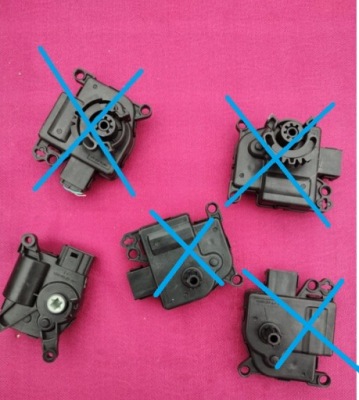 Jeep grand cherokee wk2 моторчик обігрівача фото №1