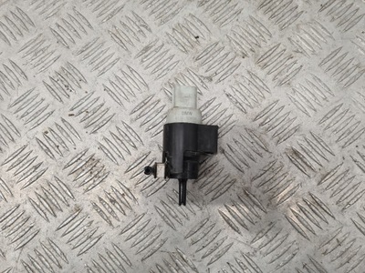 Bmw f44 помпа омивача 7298309 фото №1